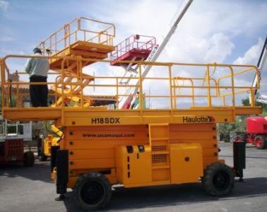 Haulotte H18SDX - Scissor lift