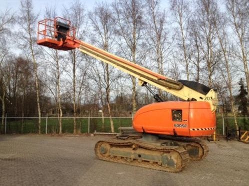 JLG 600SC - Crawler lift